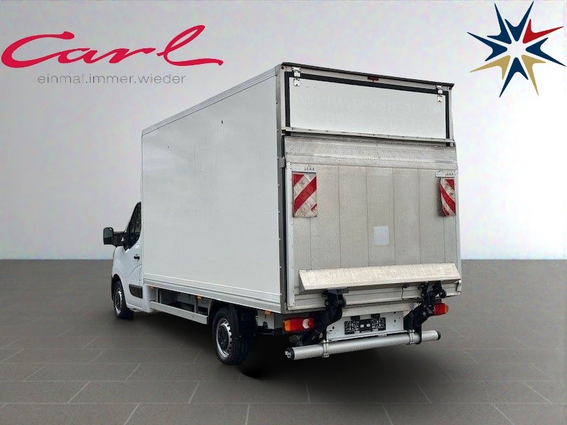 RenaultMasterKofferWeissLaderampe_04